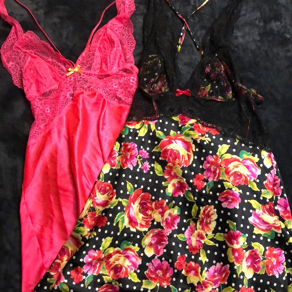 Bundle 2 Victoria Secret nities